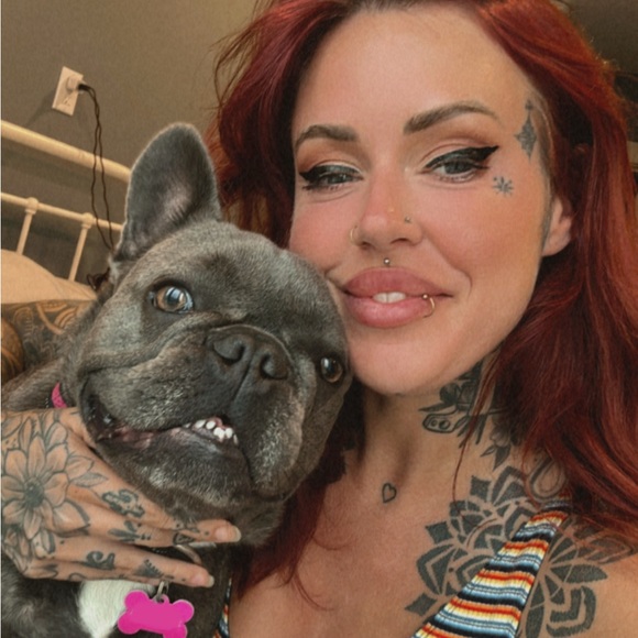 Meet your Posher, Jess - Picture 1 of 1